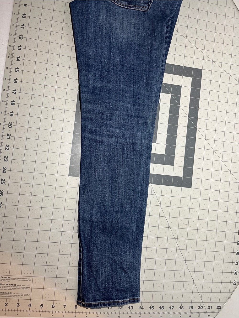 American Eagle Outfitters Dark Blue Women's Skinny Jeans - Picture 7 of 9